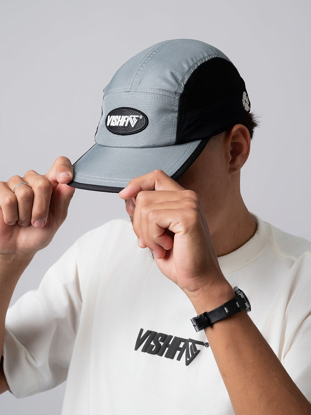 Boné 5 Panel Classic Tag Cinza