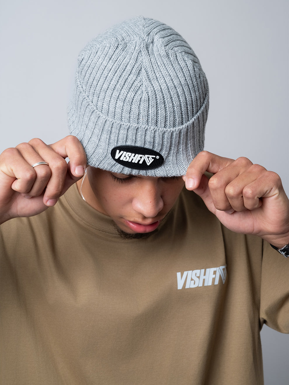 Gorro Tag VISHFI Cinza
