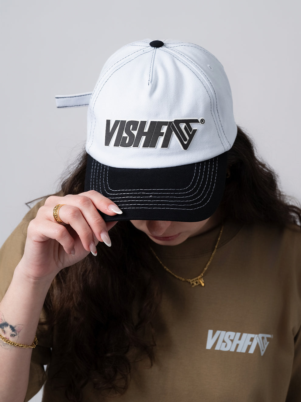 DAD HAT LOGO RELEVO WHITE