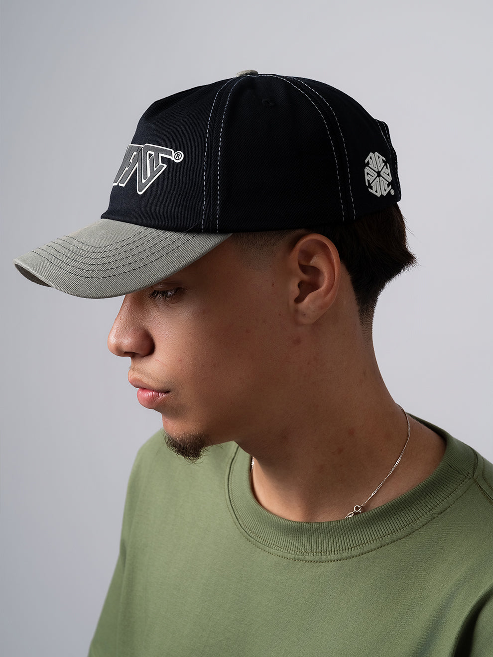 DAD HAT LOGO RELEVO BLACK