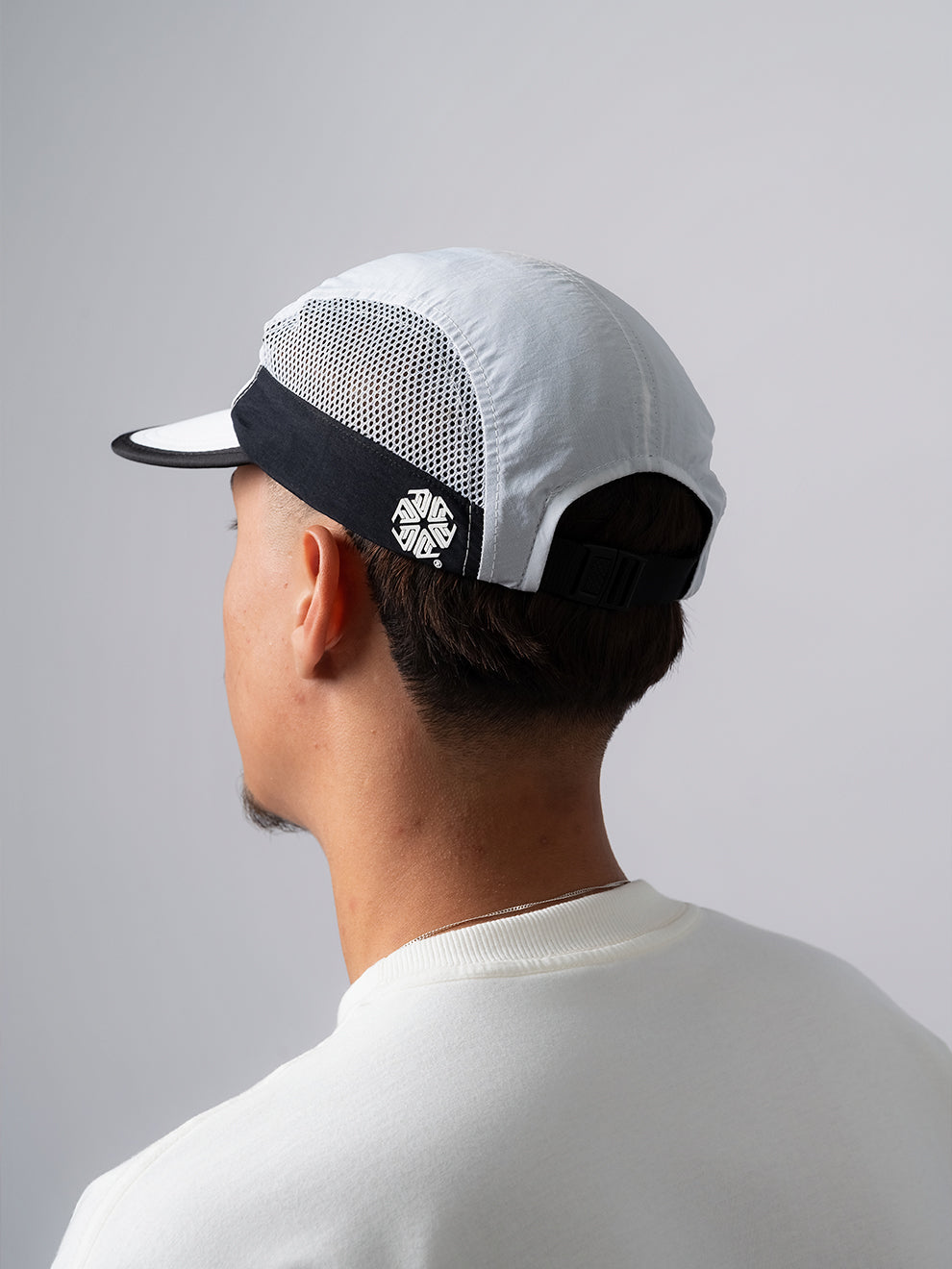 Boné 5 Panel Classic Tag Branco