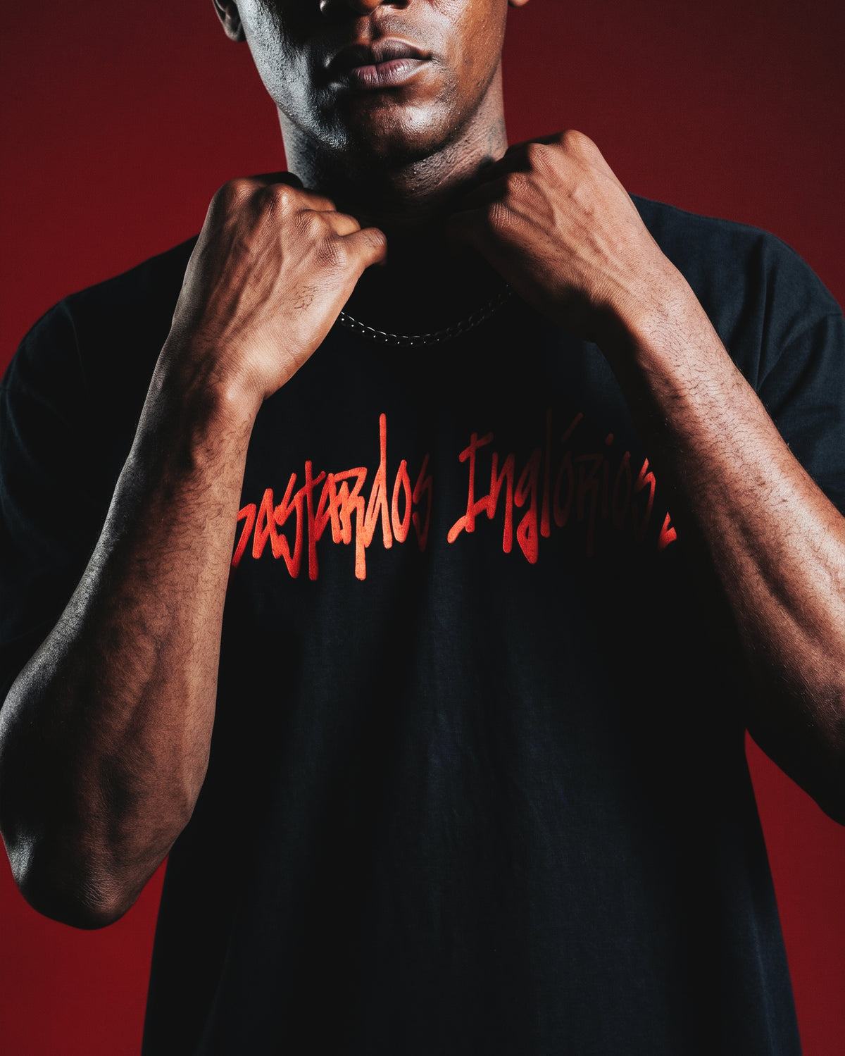 Camiseta Heavy Oversized Capa Preta Cartel Mcs