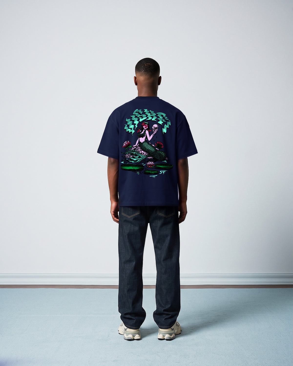 Camiseta Heavy Oversized Iara Azul Marinho