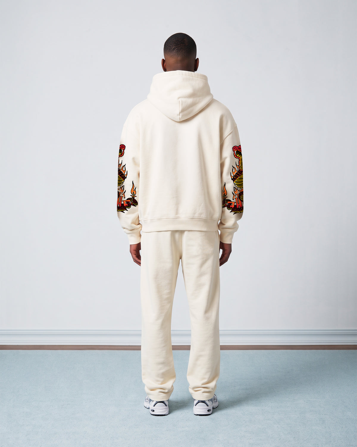 Calça Moletom Premium Flame Boitatá Off White